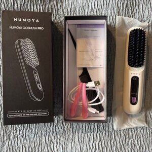 Numoya Portable Straightening GoBrush Pro